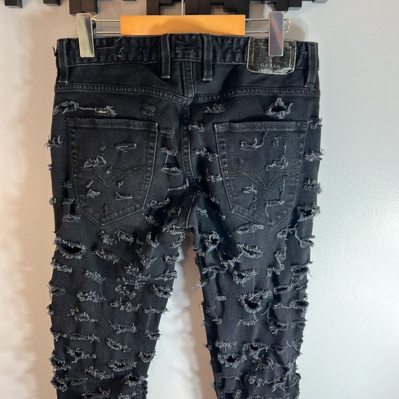 Guess Slim Tapered Destroyed Black Denim Size 30 x 32 - Picture 7 of 13